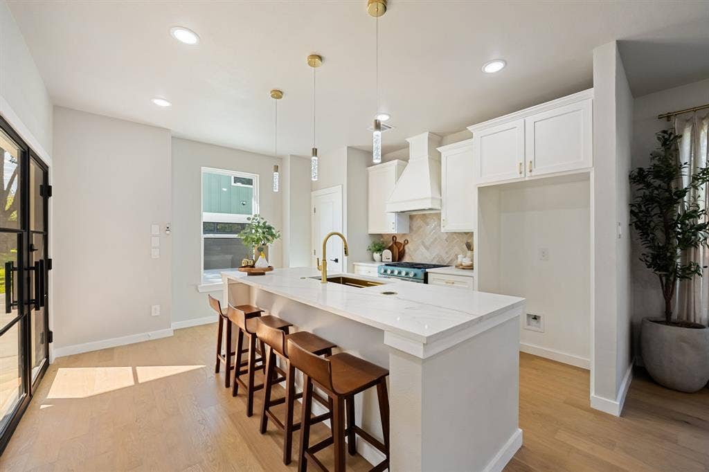 1103 S Tyler Street, Dallas, TX 75208 1103 S Tyler Street, Dallas, TX 75208