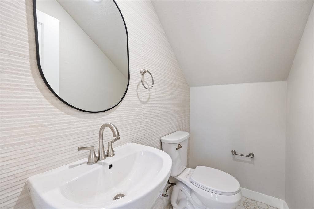 1103 S Tyler Street, Dallas, TX 75208 1103 S Tyler Street, Dallas, TX 75208
