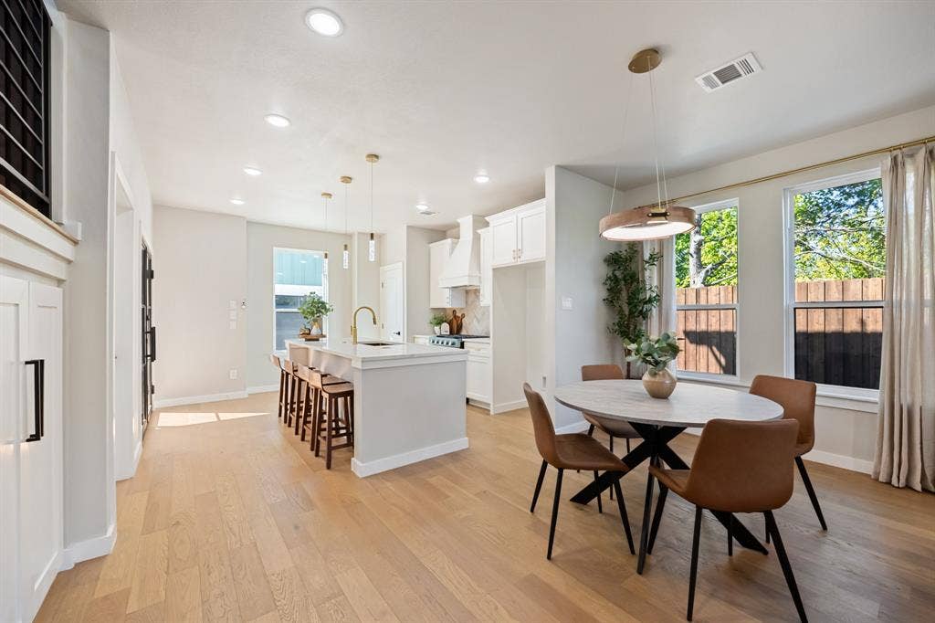 1103 S Tyler Street, Dallas, TX 75208 1103 S Tyler Street, Dallas, TX 75208