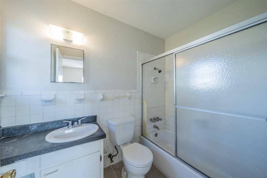 4147 Huckleberry Circle, Dallas, TX 75216 4147 Huckleberry Circle, Dallas, TX 75216