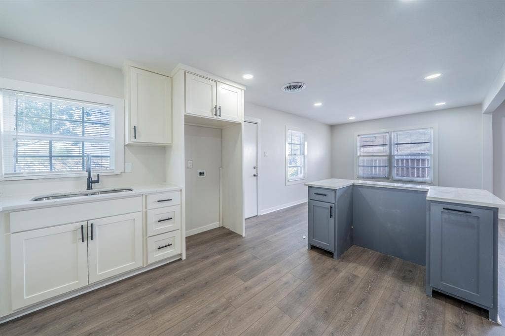 4147 Huckleberry Circle, Dallas, TX 75216 4147 Huckleberry Circle, Dallas, TX 75216