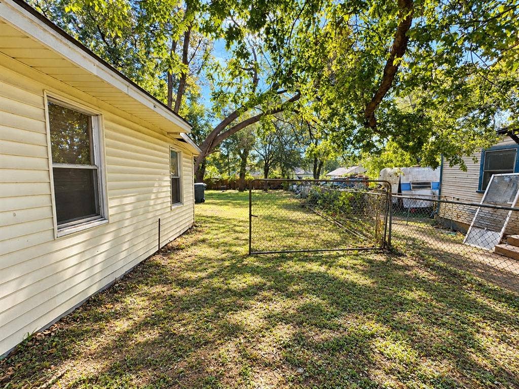 3234 Spring Avenue, Dallas, TX 75215 3234 Spring Avenue, Dallas, TX 75215