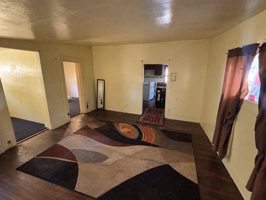 3234 Spring Avenue, Dallas, TX 75215 3234 Spring Avenue, Dallas, TX 75215