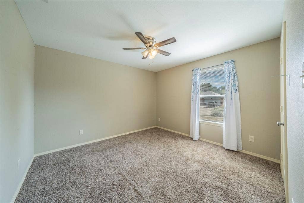 1803 Brookwood Drive, Terrell, TX 75160