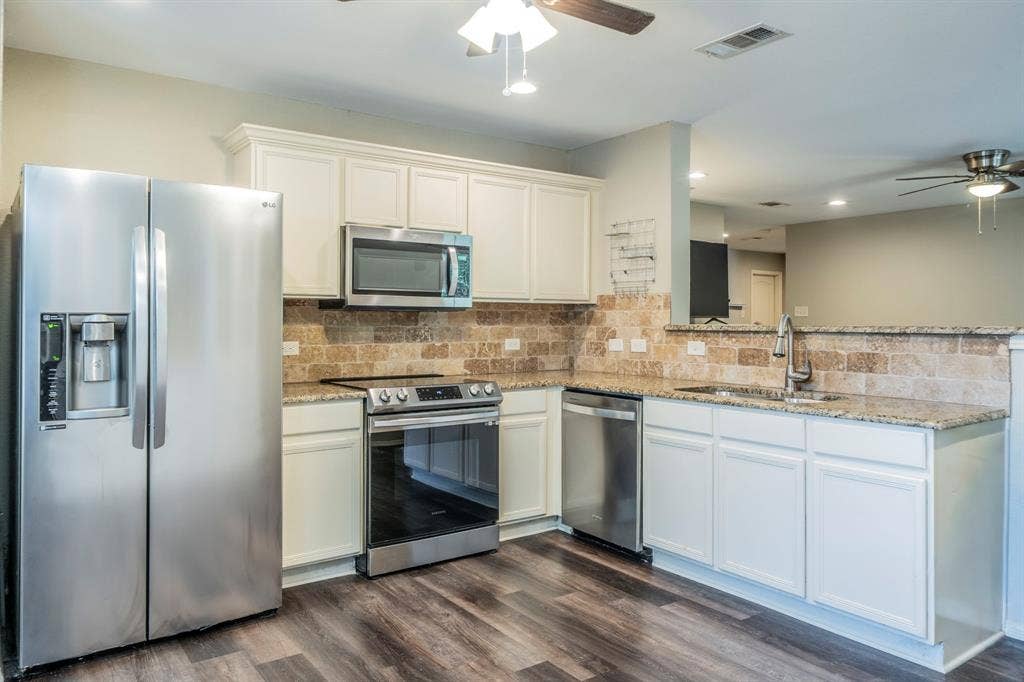 1803 Brookwood Drive, Terrell, TX 75160