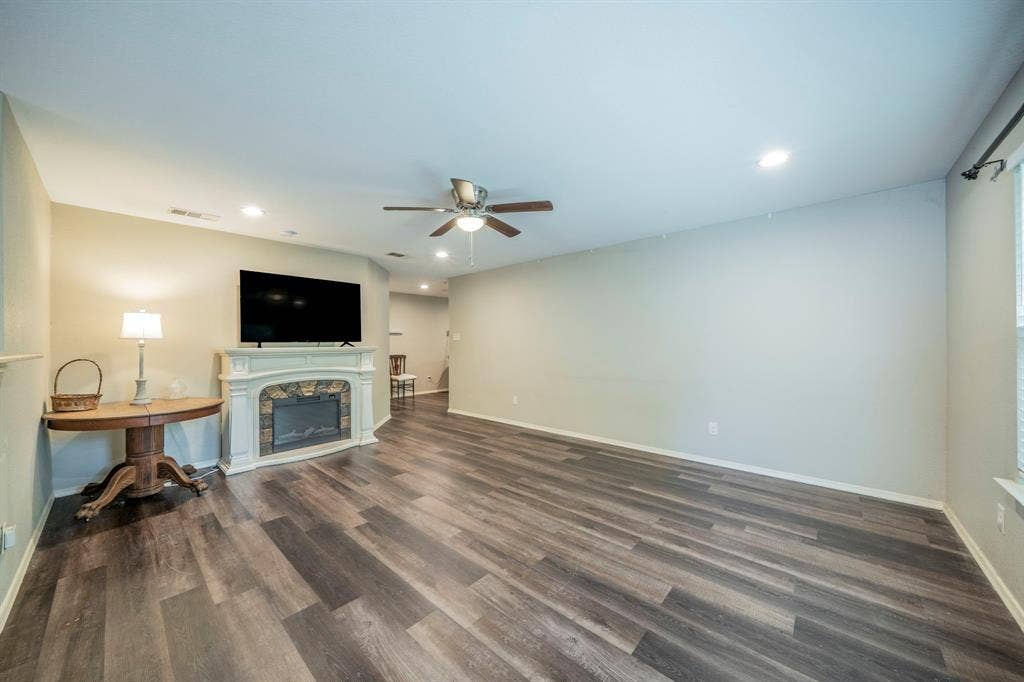 1803 Brookwood Drive, Terrell, TX 75160