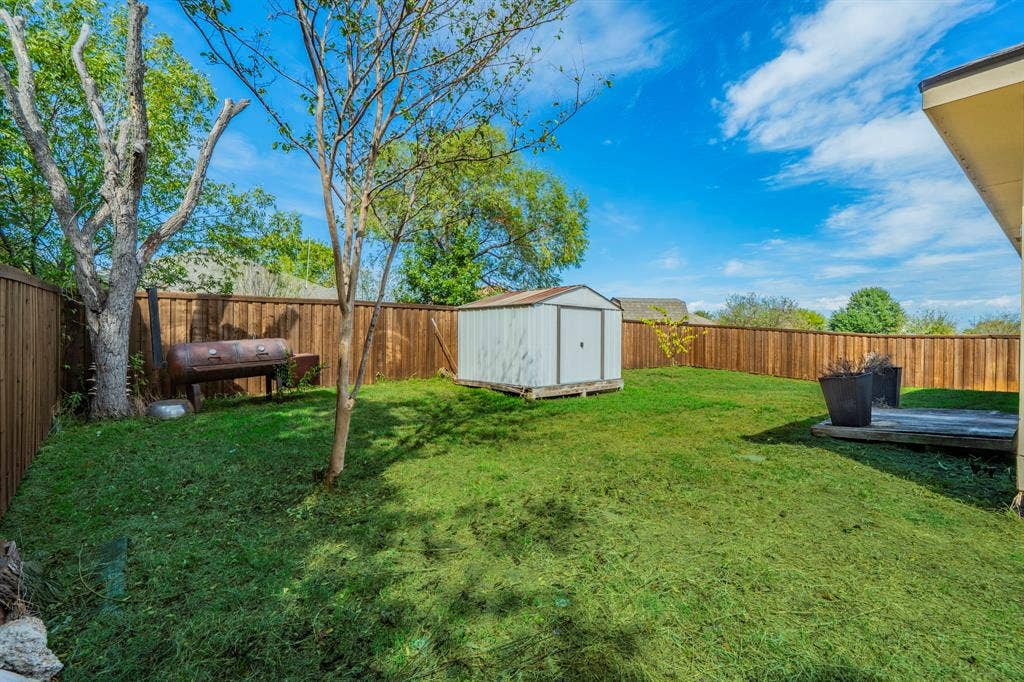 1803 Brookwood Drive, Terrell, TX 75160