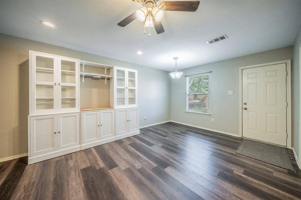 1803 Brookwood Drive, Terrell, TX 75160