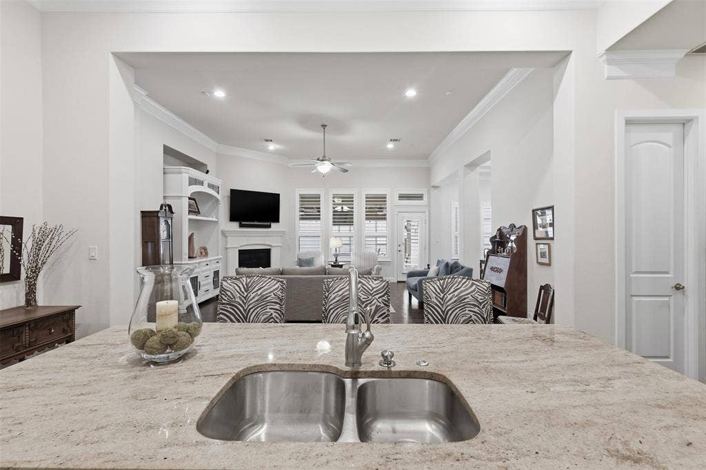 1304 Steepleview Lane, McKinney, TX 75069 1304 Steepleview Lane, McKinney, TX 75069