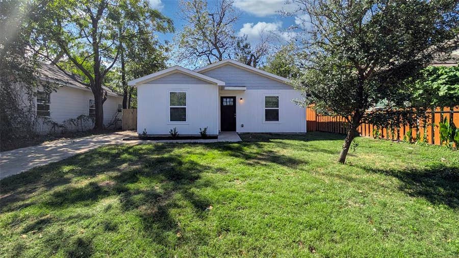 Property photo for 3823 Colonial Avenue, Dallas, TX