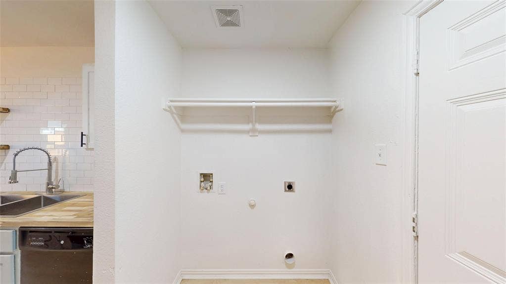 3823 Colonial Avenue, Dallas, TX 75215 3823 Colonial Avenue, Dallas, TX 75215