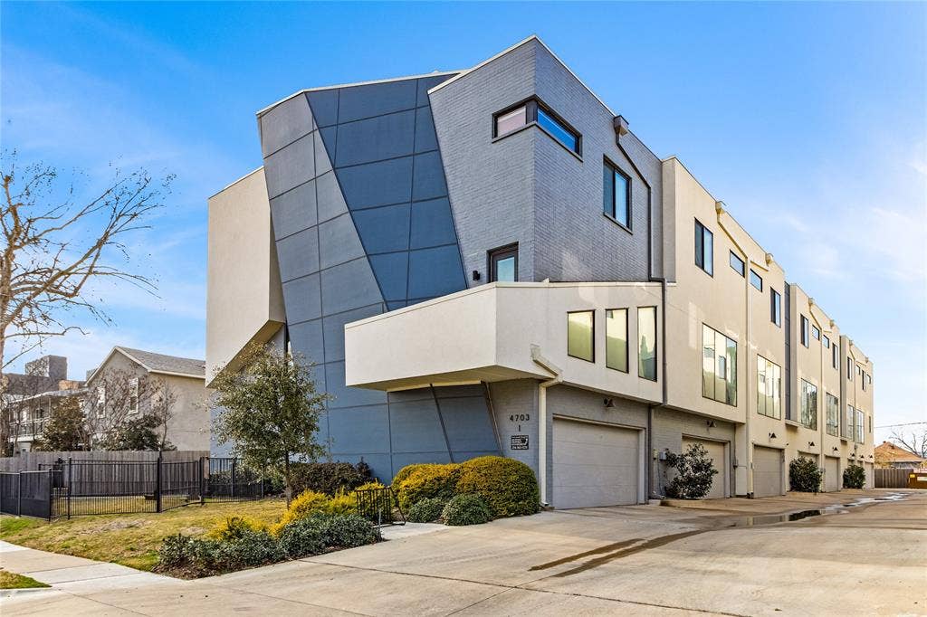 4703 Munger Avenue, #102, Dallas, TX 75204 4703 Munger Avenue, #102, Dallas, TX 75204