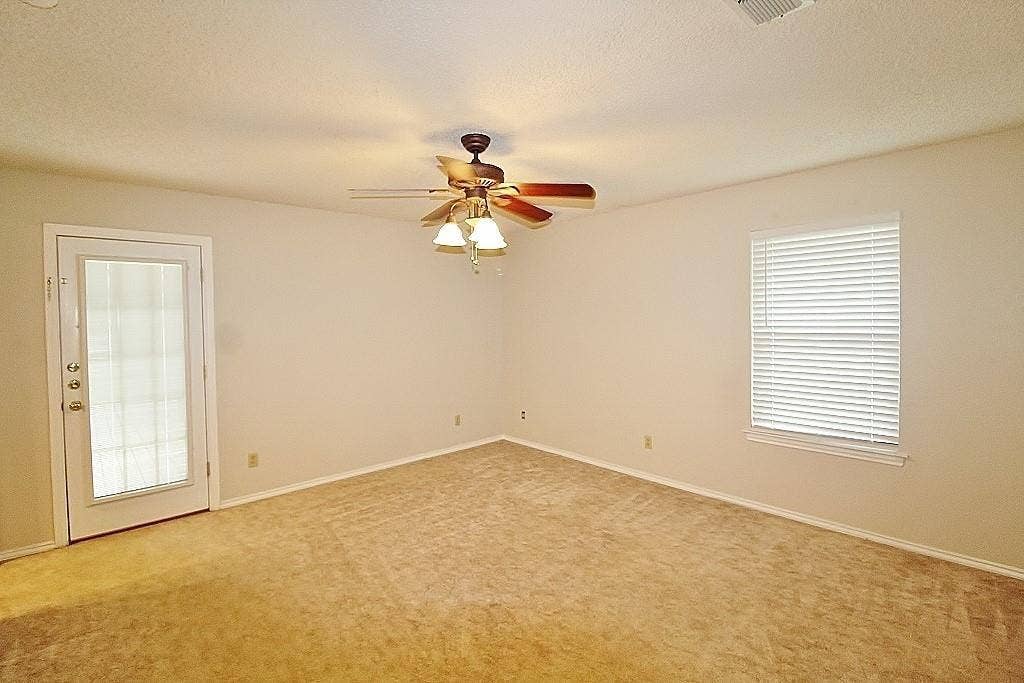 1421 Tahoe Lane, Midlothian, TX 76065
