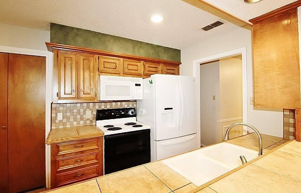 1421 Tahoe Lane, Midlothian, TX 76065