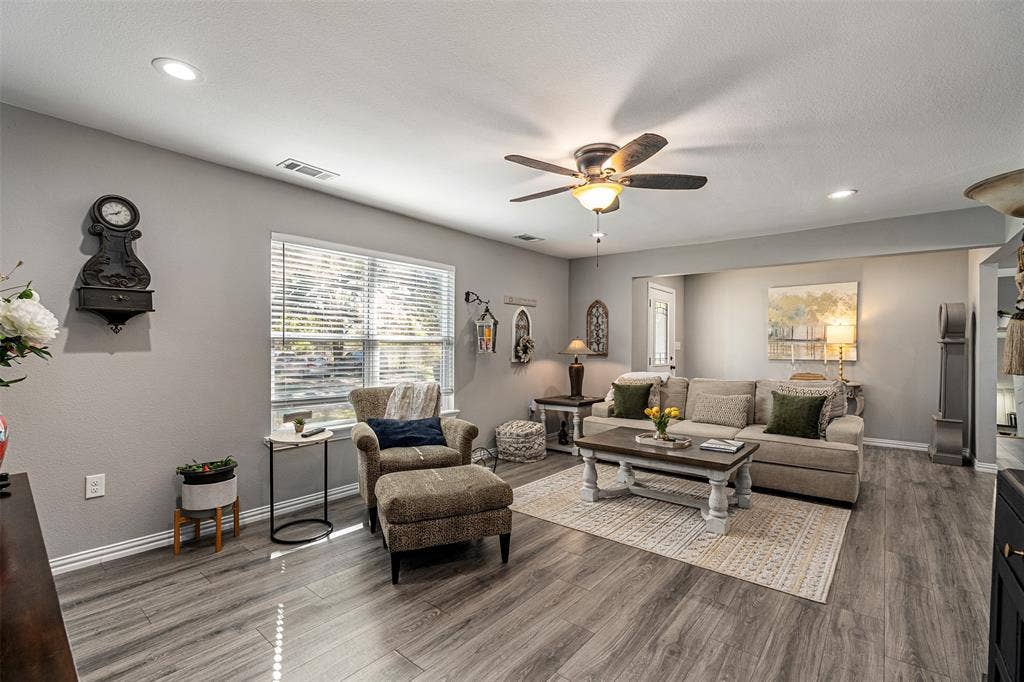 519 MAE Drive, Mabank, TX 75147 Wood-finish flooring, recessed lighting, and a ceiling fan with integrated light fixture
