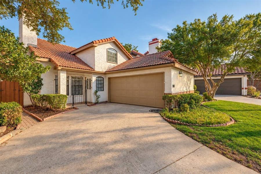 Property photo for 4335 S Capistrano Drive, Dallas, TX