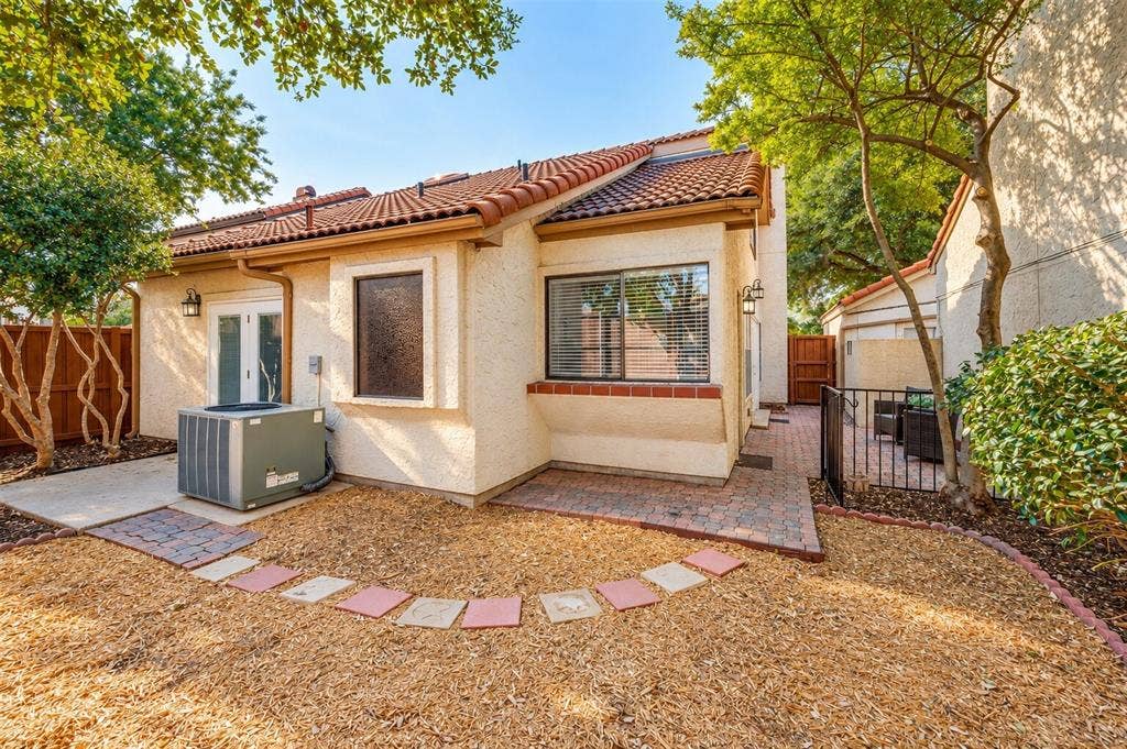 4335 S Capistrano Drive, Dallas, TX 75287 4335 S Capistrano Drive, Dallas, TX 75287