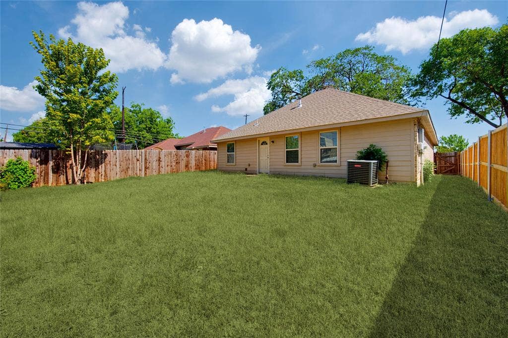 7221 Denton Drive, Dallas, TX 75235 7221 Denton Drive, Dallas, TX 75235