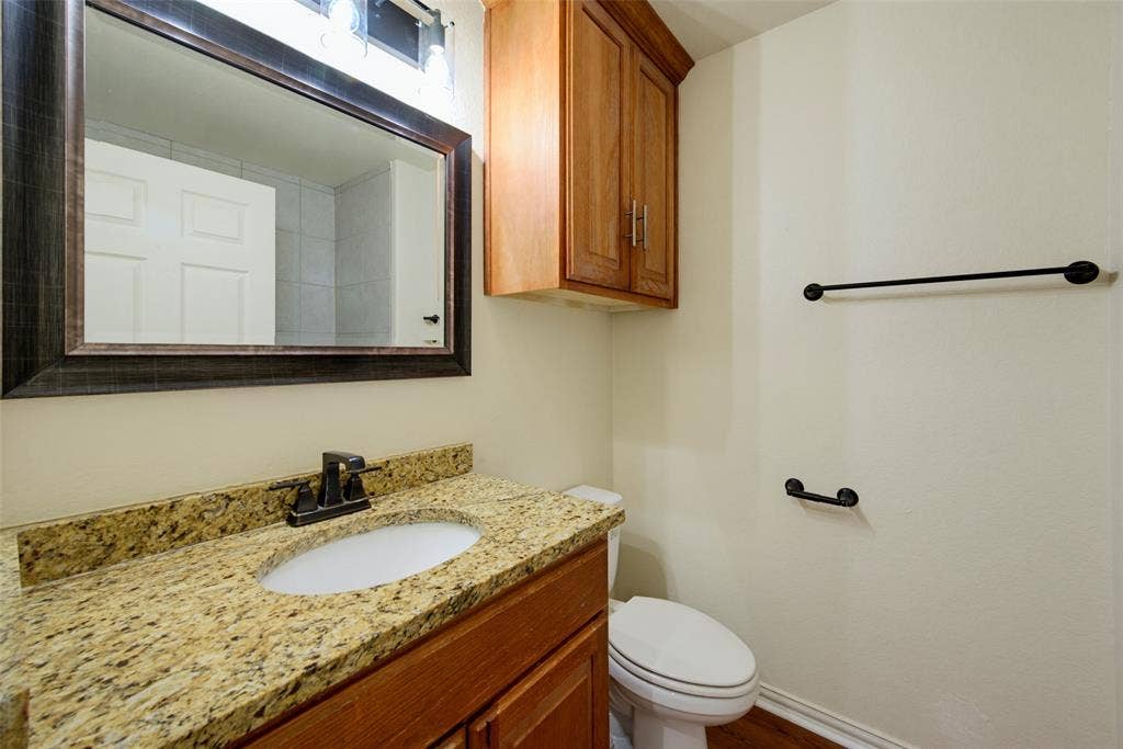 7221 Denton Drive, Dallas, TX 75235 7221 Denton Drive, Dallas, TX 75235
