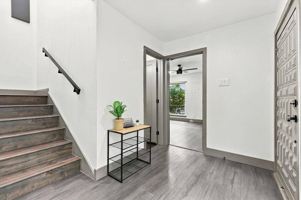 9232 Chimney Corner Lane, Dallas, TX 75243 9232 Chimney Corner Lane, Dallas, TX 75243
