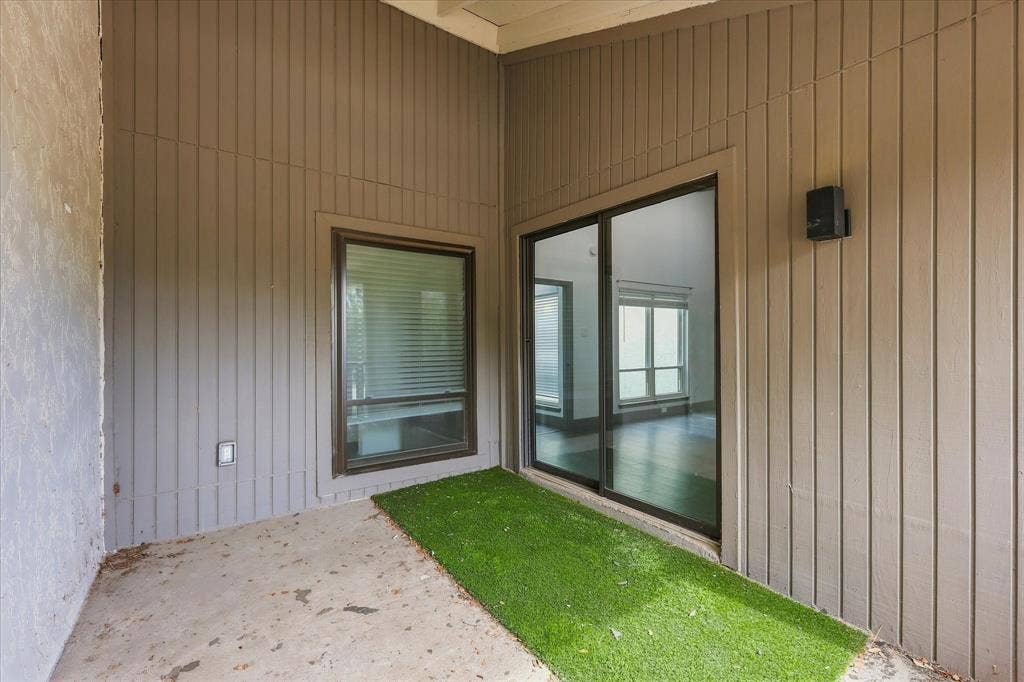 9232 Chimney Corner Lane, Dallas, TX 75243 9232 Chimney Corner Lane, Dallas, TX 75243