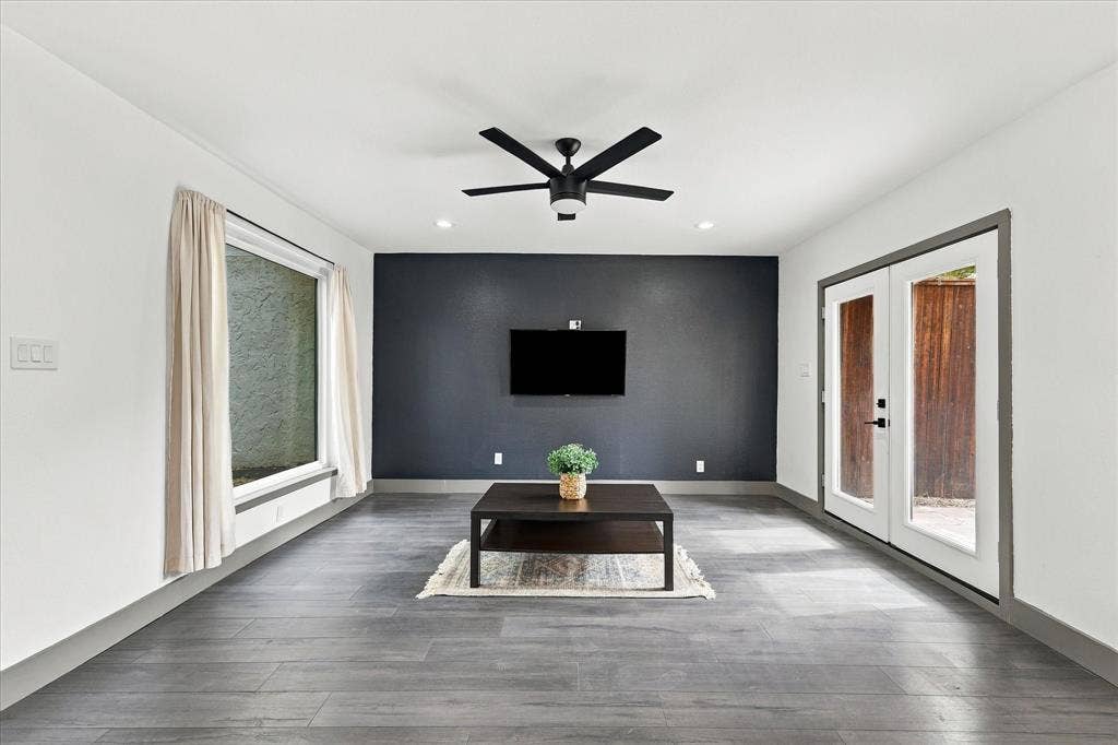 9232 Chimney Corner Lane, Dallas, TX 75243 9232 Chimney Corner Lane, Dallas, TX 75243