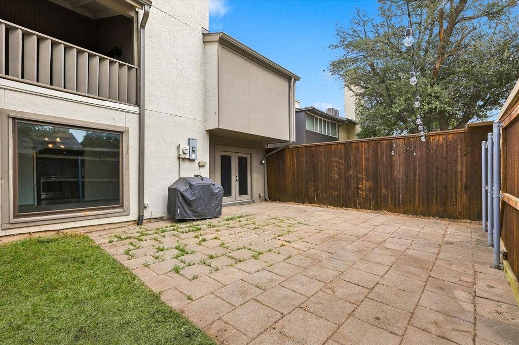 9232 Chimney Corner Lane, Dallas, TX 75243 9232 Chimney Corner Lane, Dallas, TX 75243