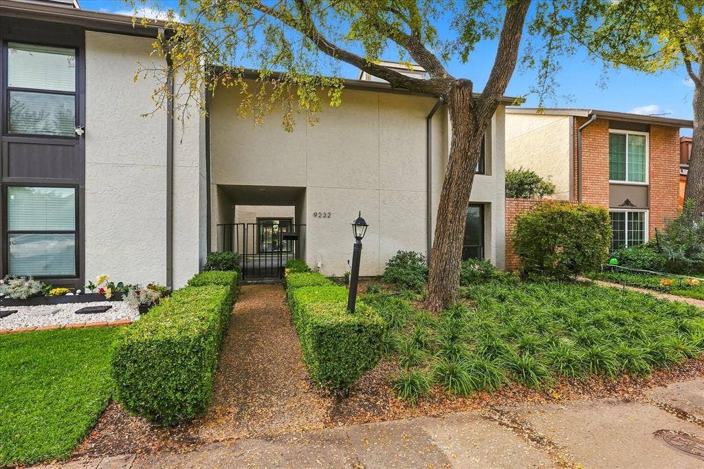 9232 Chimney Corner Lane, Dallas, TX 75243 9232 Chimney Corner Lane, Dallas, TX 75243