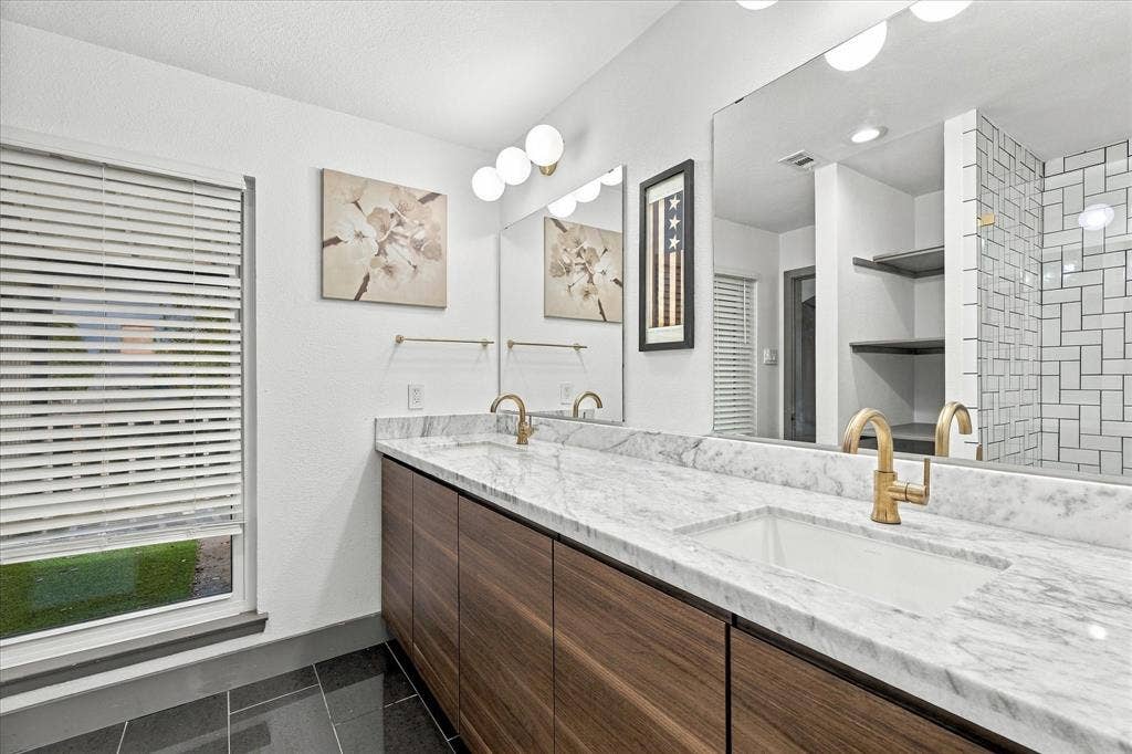 9232 Chimney Corner Lane, Dallas, TX 75243 9232 Chimney Corner Lane, Dallas, TX 75243