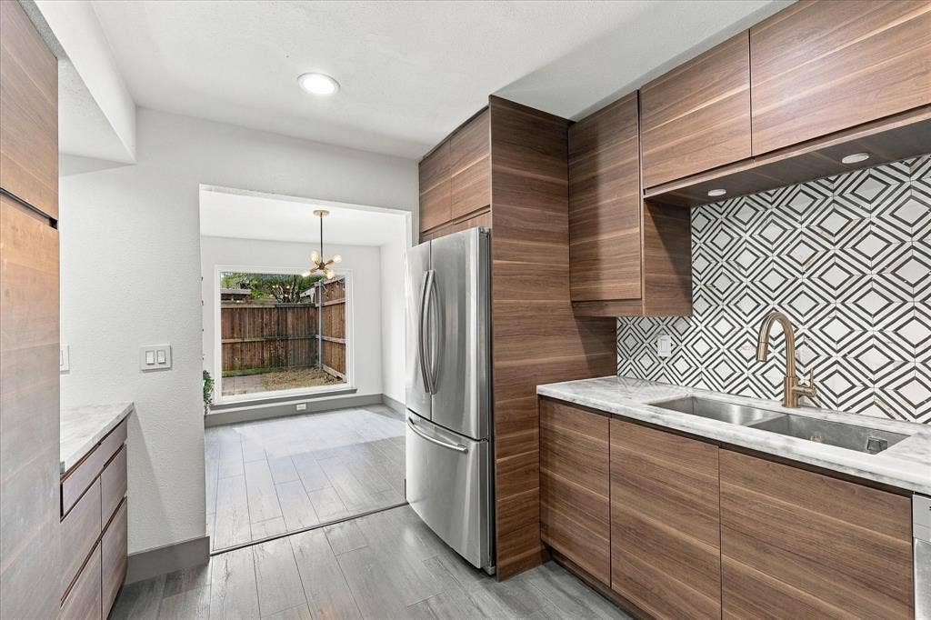 9232 Chimney Corner Lane, Dallas, TX 75243 9232 Chimney Corner Lane, Dallas, TX 75243