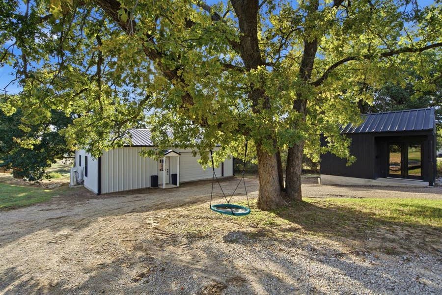 Property photo for 2506 Hawkins Lilly Road, Weatherford, TX