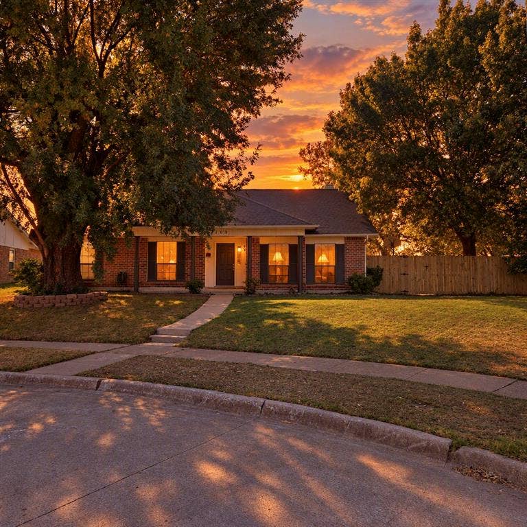 Property photo for 3709 Berrywood Circle, Garland, TX