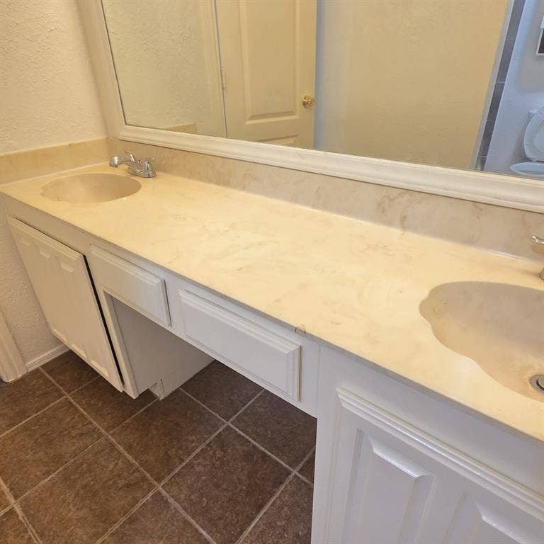 3709 Berrywood Circle, Garland, TX 75040 3709 Berrywood Circle, Garland, TX 75040