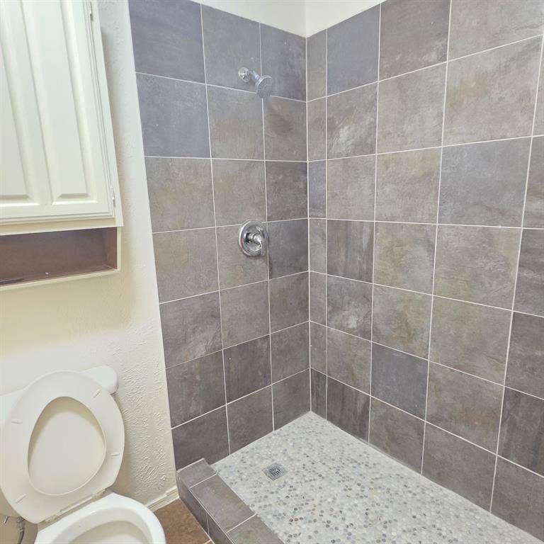 3709 Berrywood Circle, Garland, TX 75040 3709 Berrywood Circle, Garland, TX 75040