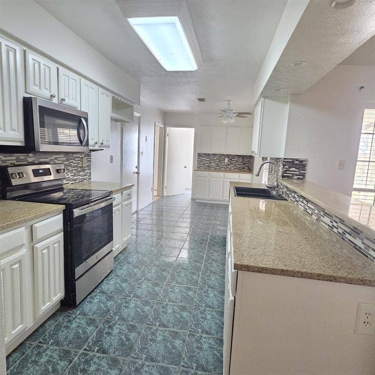 3709 Berrywood Circle, Garland, TX 75040 3709 Berrywood Circle, Garland, TX 75040