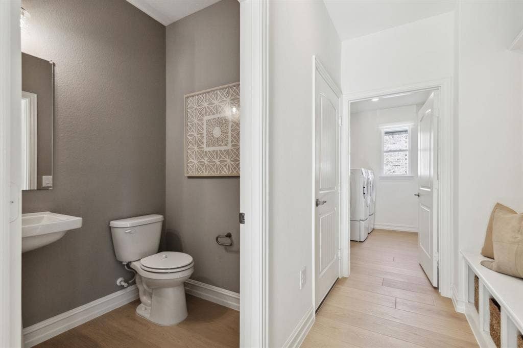 4337 Mickelson Avenue, Celina, TX 75009 *Model Representation - Powder bath