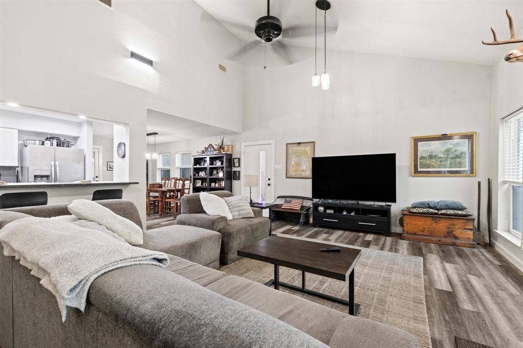 6409 Ridgemont Drive, Dallas, TX 75214 6409 Ridgemont Drive, Dallas, TX 75214