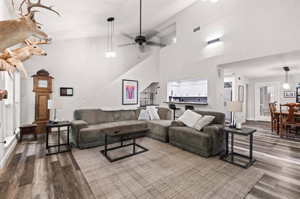 6409 Ridgemont Drive, Dallas, TX 75214 6409 Ridgemont Drive, Dallas, TX 75214