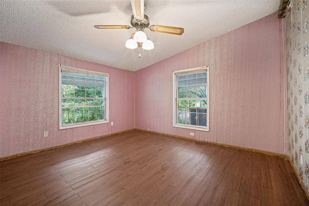 9459 County Road 313, Terrell, TX 75161 Secondary bedroom