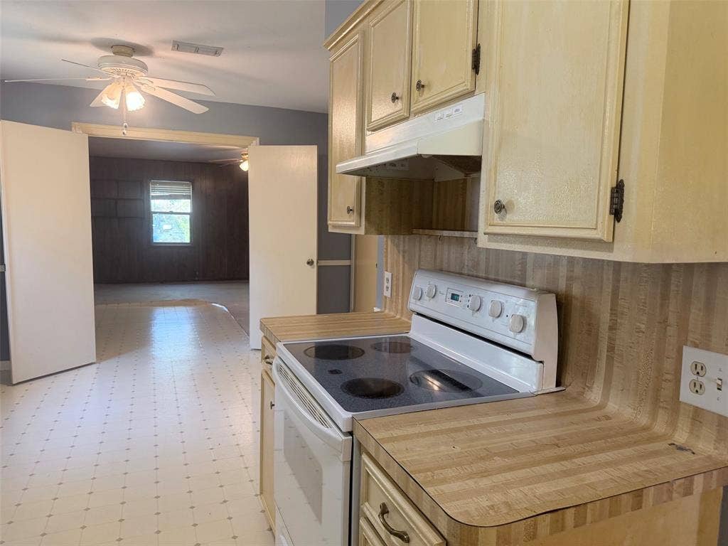 14245 County Road 1252, Tyler, TX 75709 14245 County Road 1252, Tyler, TX 75709