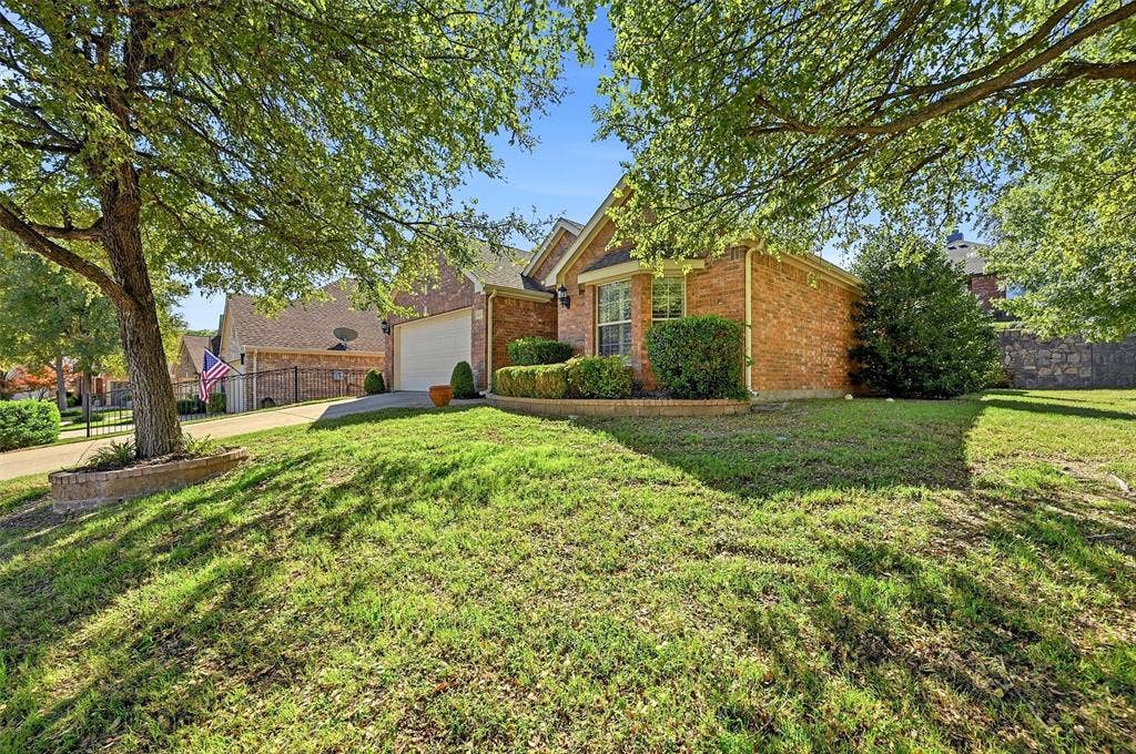 819 Mustang Drive, Fairview, TX 75069 This home sits on a large lot with mature trees.