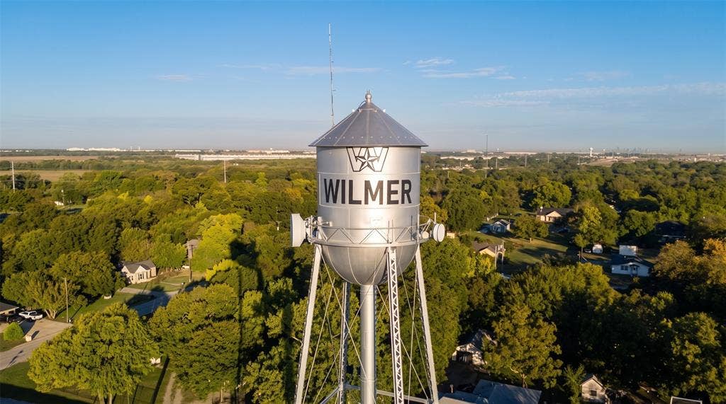120 E Belt Line Road, #120, Wilmer, TX 75172 120 E Belt Line Road, #120, Wilmer, TX 75172