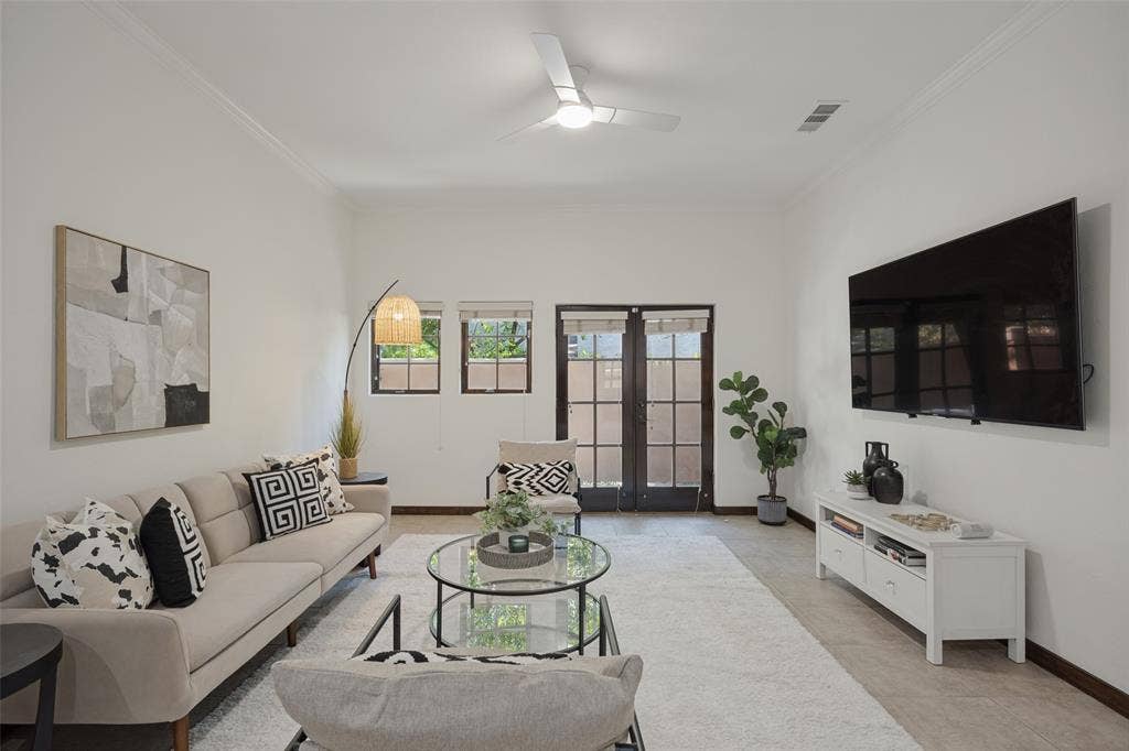 4323 Gilbert Avenue, #2, Dallas, TX 75219 4323 Gilbert Avenue, #2, Dallas, TX 75219