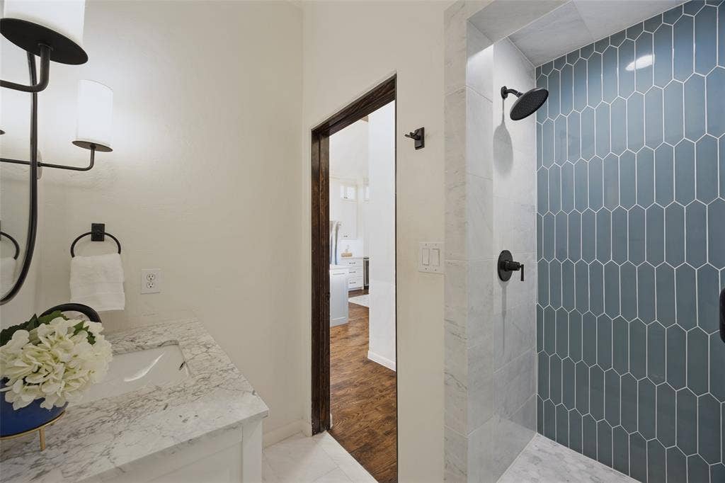 4323 Gilbert Avenue, #2, Dallas, TX 75219 4323 Gilbert Avenue, #2, Dallas, TX 75219