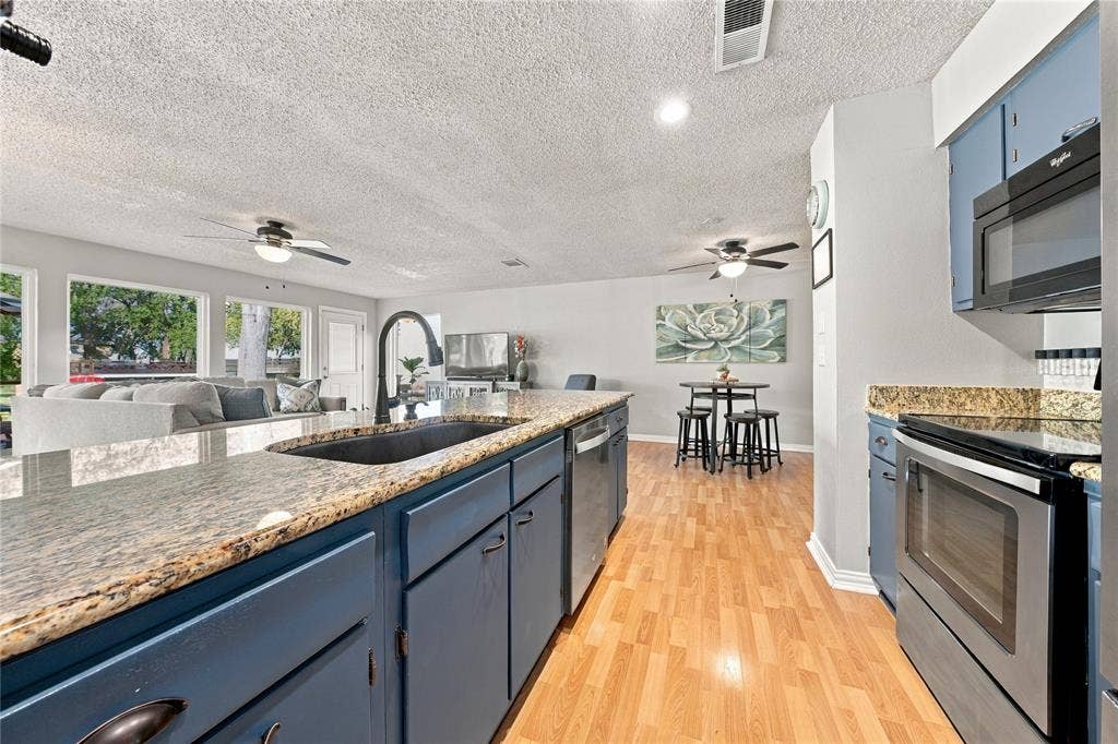 401 Lake Drive, Tool, TX 75143 401 Lake Drive, Tool, TX 75143