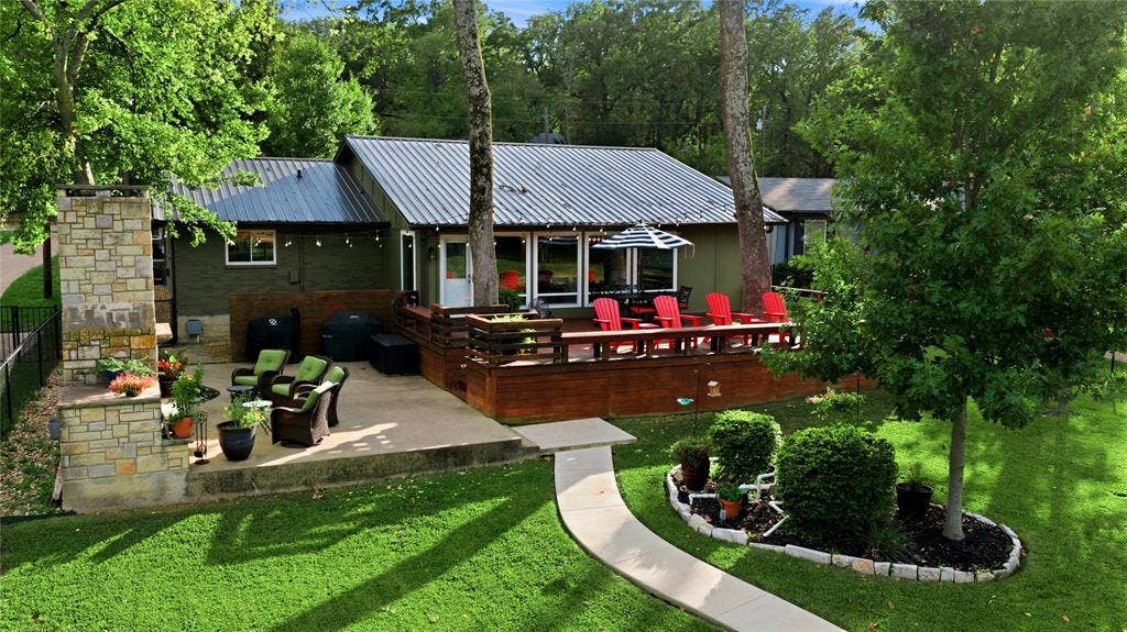 401 Lake Drive, Tool, TX 75143 401 Lake Drive, Tool, TX 75143