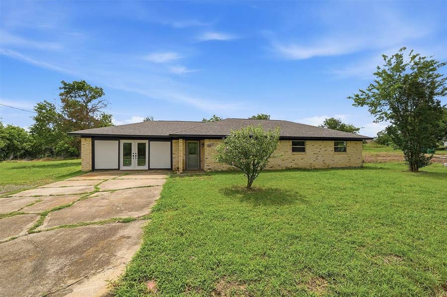 Property photo for 607 N Louisiana Drive, Celina, TX