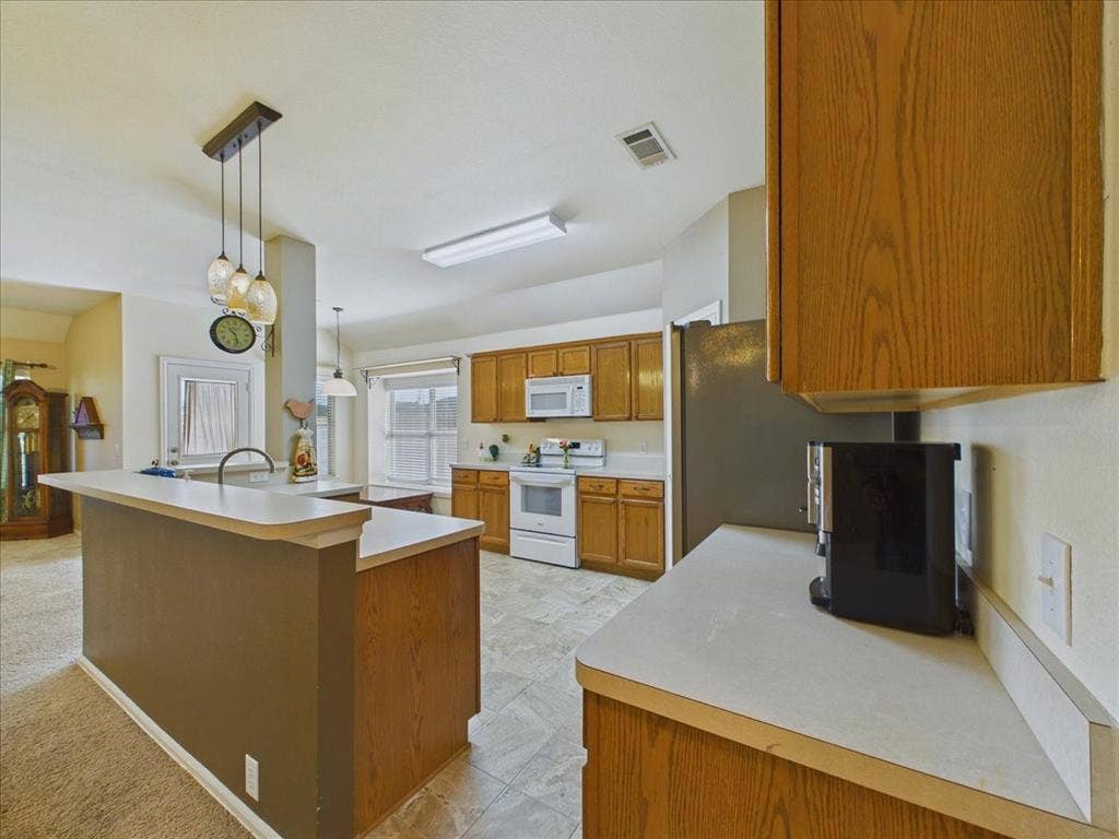 613 Quail Hollow Drive, Midlothian, TX 76065 613 Quail Hollow Drive, Midlothian, TX 76065
