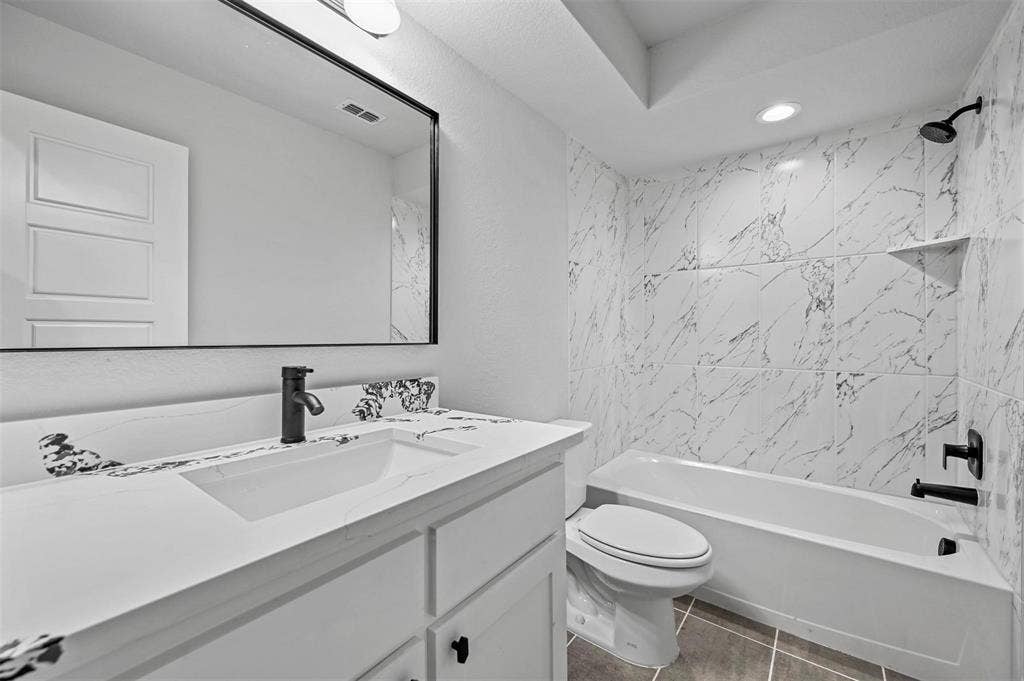 2640 Santa Barbara Drive, Grand Prairie, TX 75052 2640 Santa Barbara Drive, Grand Prairie, TX 75052