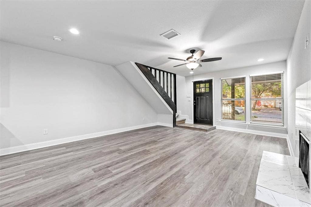 2640 Santa Barbara Drive, Grand Prairie, TX 75052 2640 Santa Barbara Drive, Grand Prairie, TX 75052